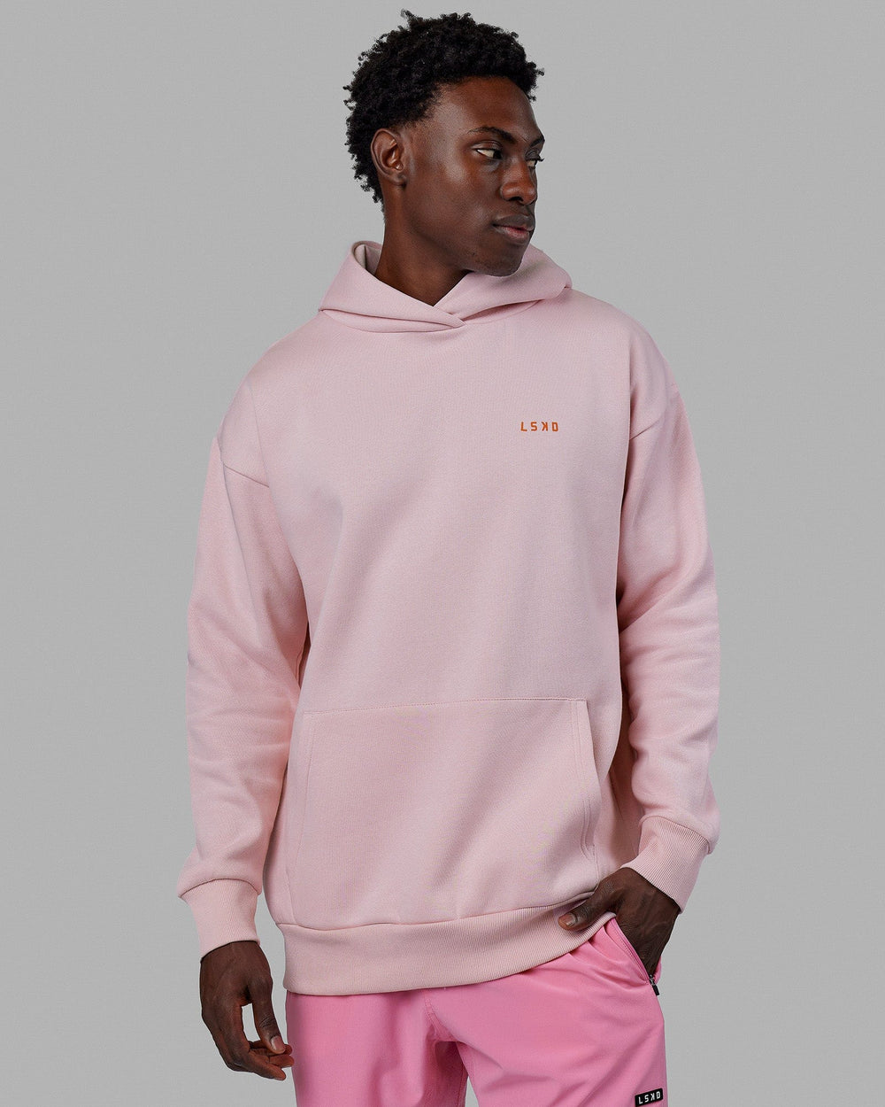 Man wearing Unisex Lift-Up Hoodie Oversize - Marshmallow