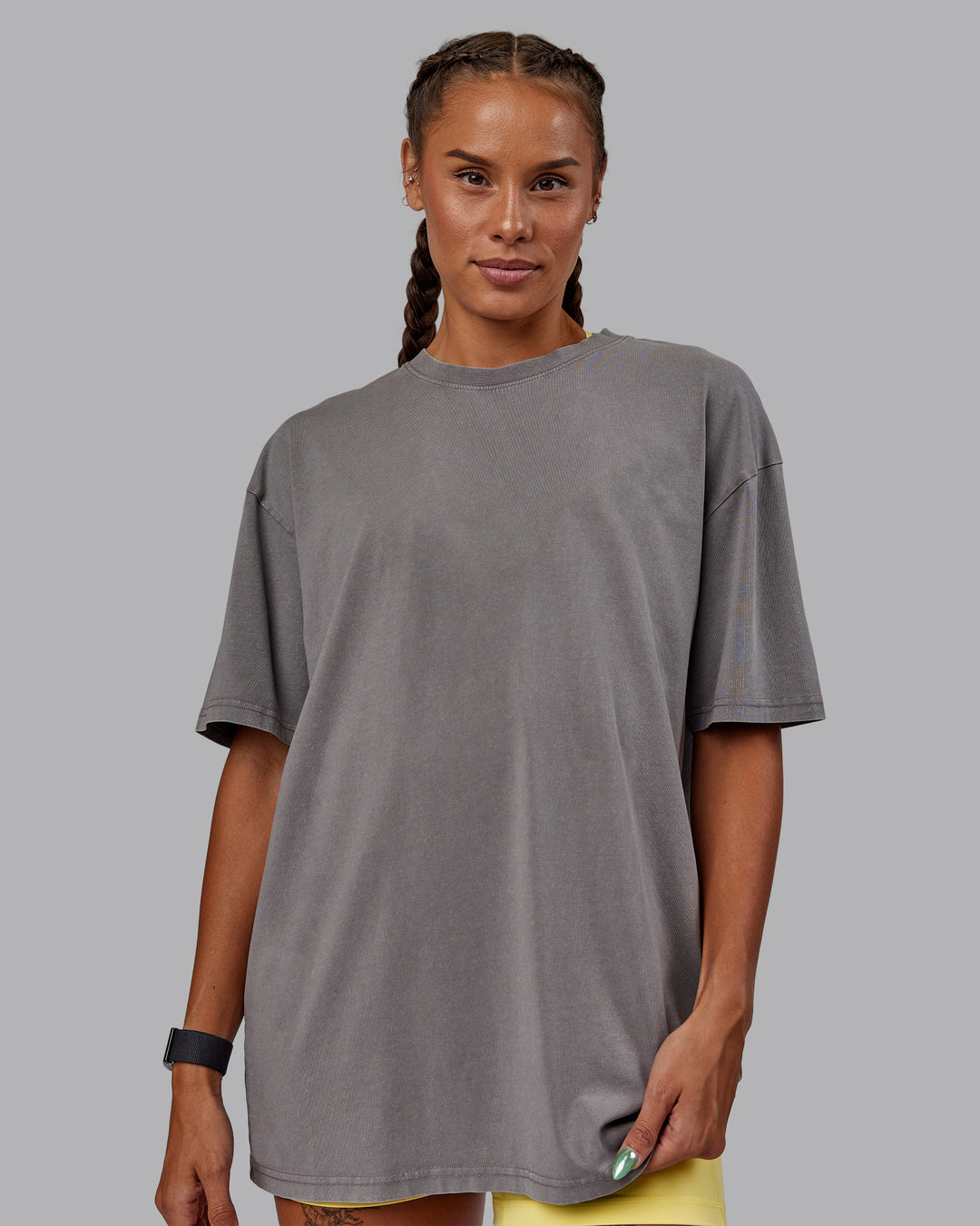 Woman wearing Unisex Miami25 Washed FLXCotton Tee Oversize - Storm Front-Lemon Fizz
