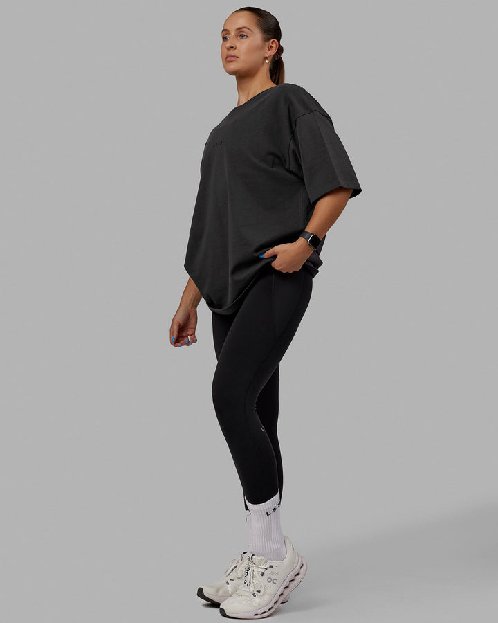 Woman wearing Unisex Process Heavyweight Tee Oversize - Phantom-Black