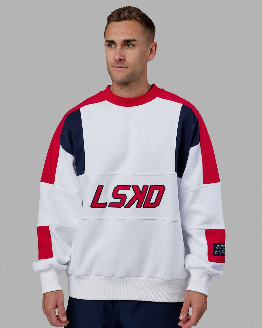 Man wearing Unisex Slam Sweater Oversize - White-Red