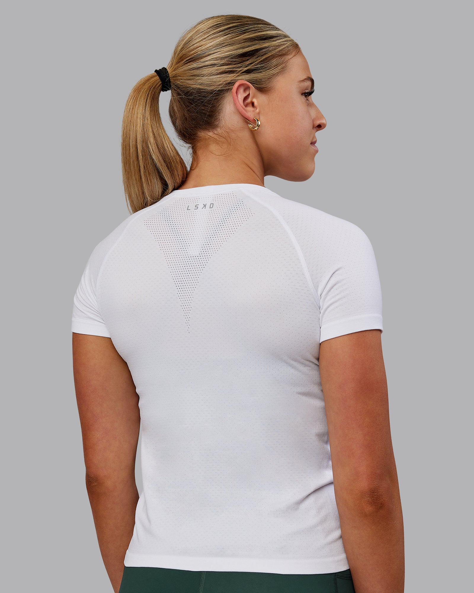 Womens AeroFLX+ Seamless Tee - White | LSKD Womens AeroFLX+ Seamless Tee - White | LSKD