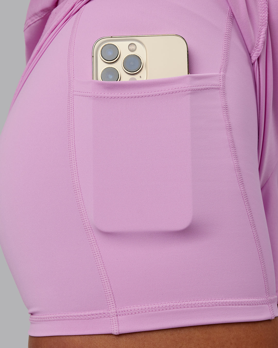 Woman wearing Challenger 5&quot; Lined Performance Shorts - Pale Lilac