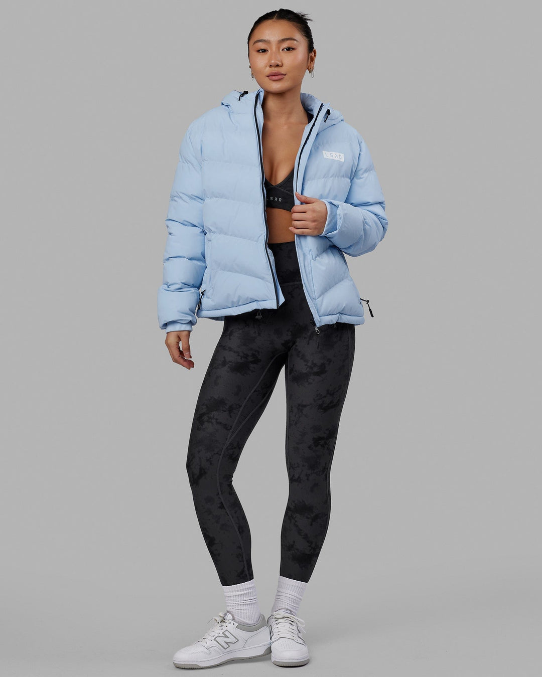 Woman wearing Roasted Puffer Jacket 23 - Windsurfer