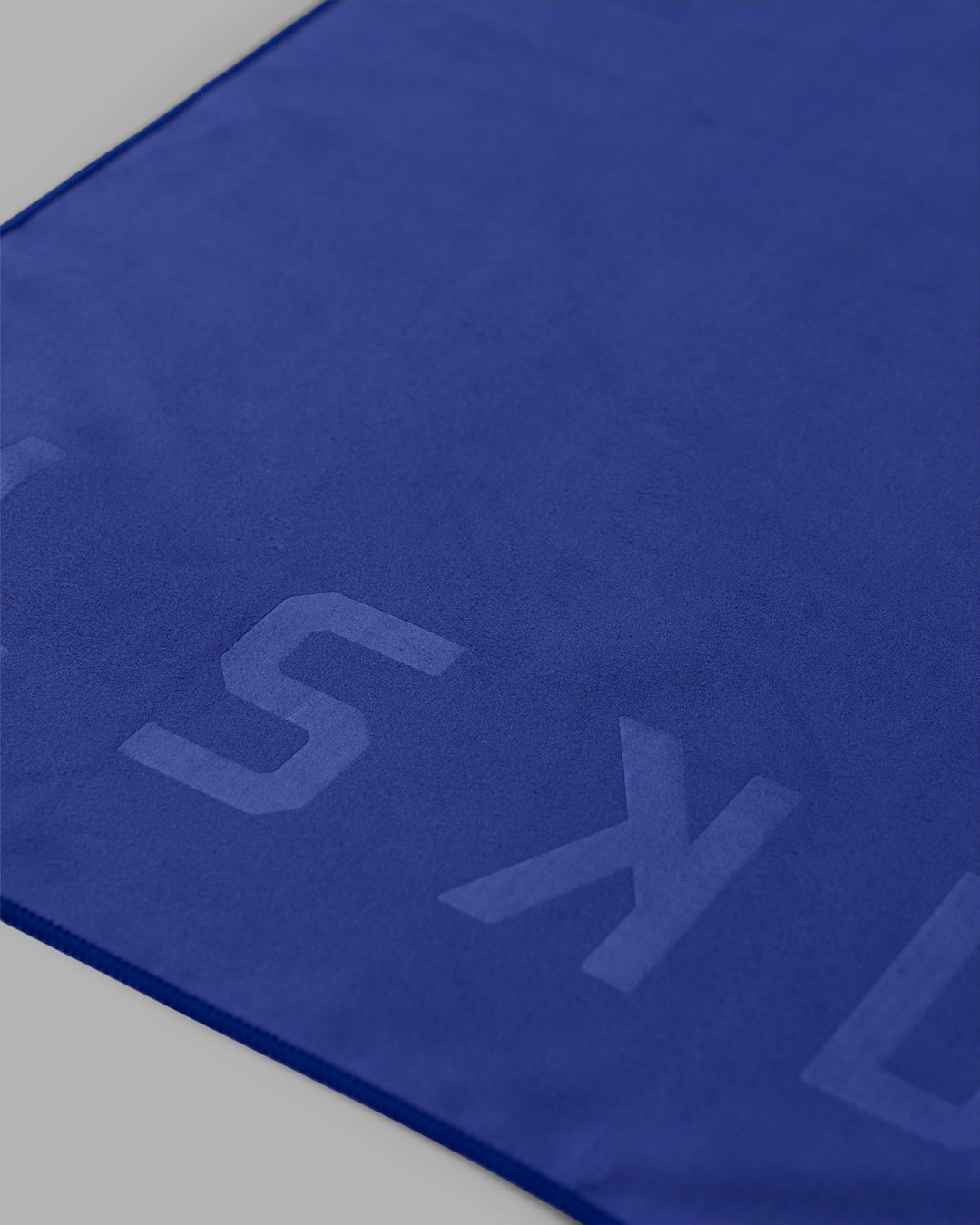 Perform Microfibre Lightweight Towel Small - Power Cobalt