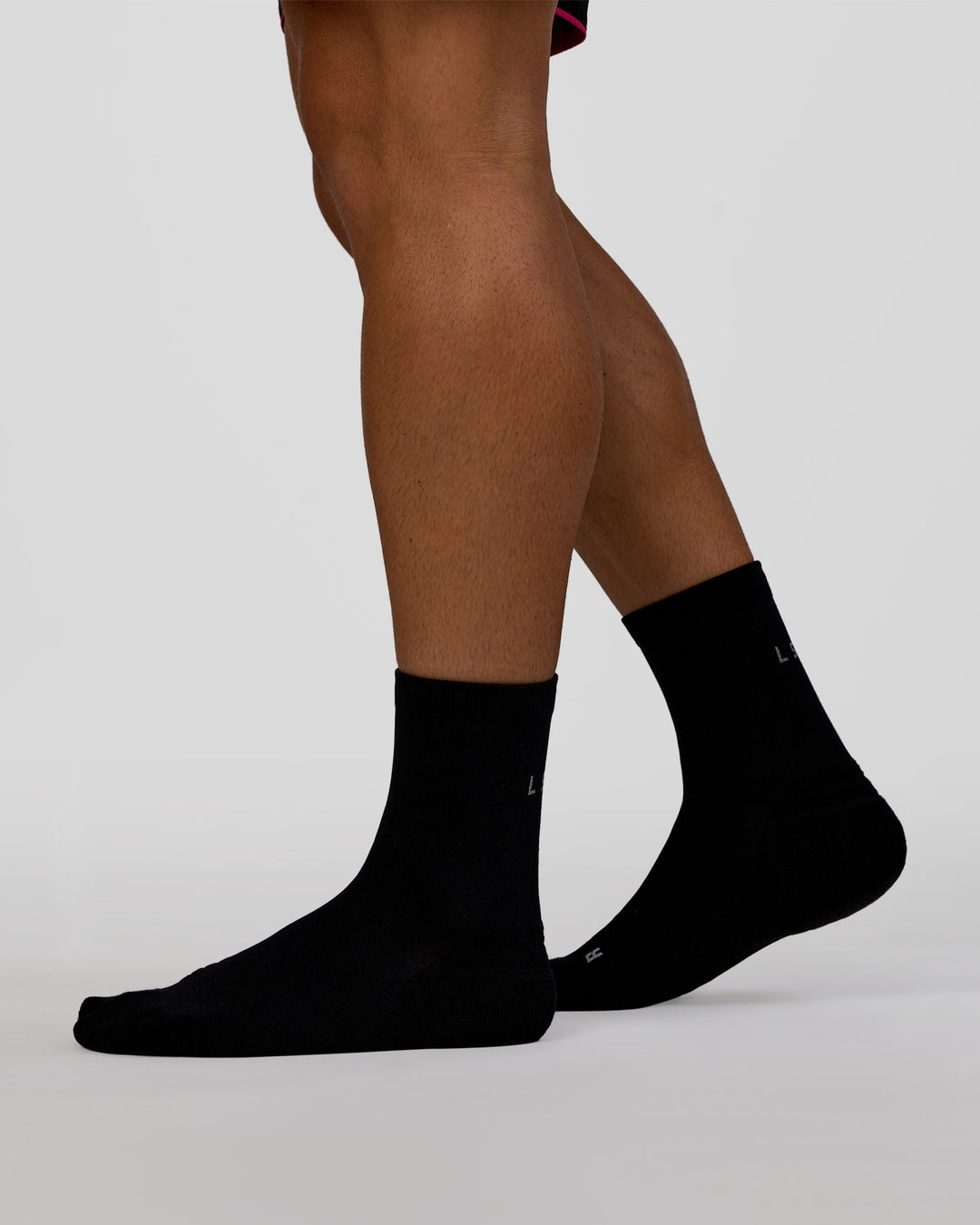 Race Fast Performance Quarter Socks - Black-Reflective