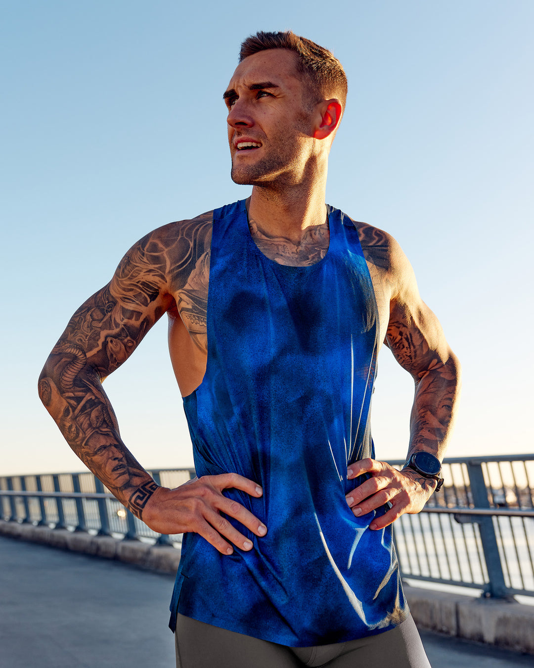 Man wearing Pursuit Training Tank - Fade Print | Model:Tommy | Size:S