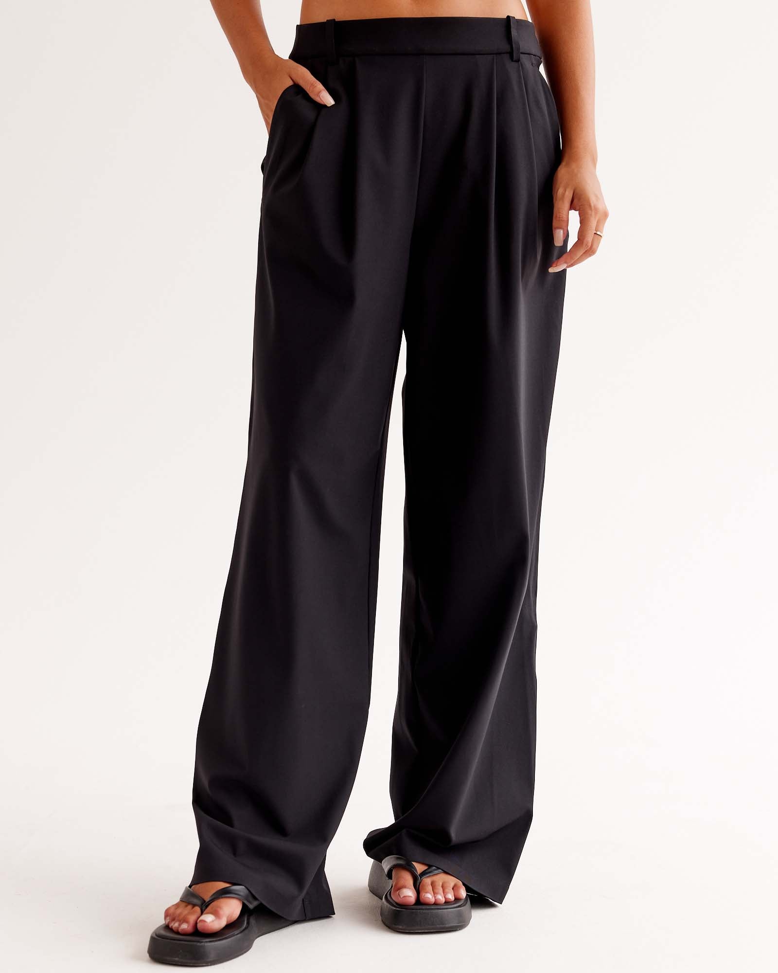Woman wearing StretchShift Wide Leg Pant - Black | Model:Ruby | Size:S
