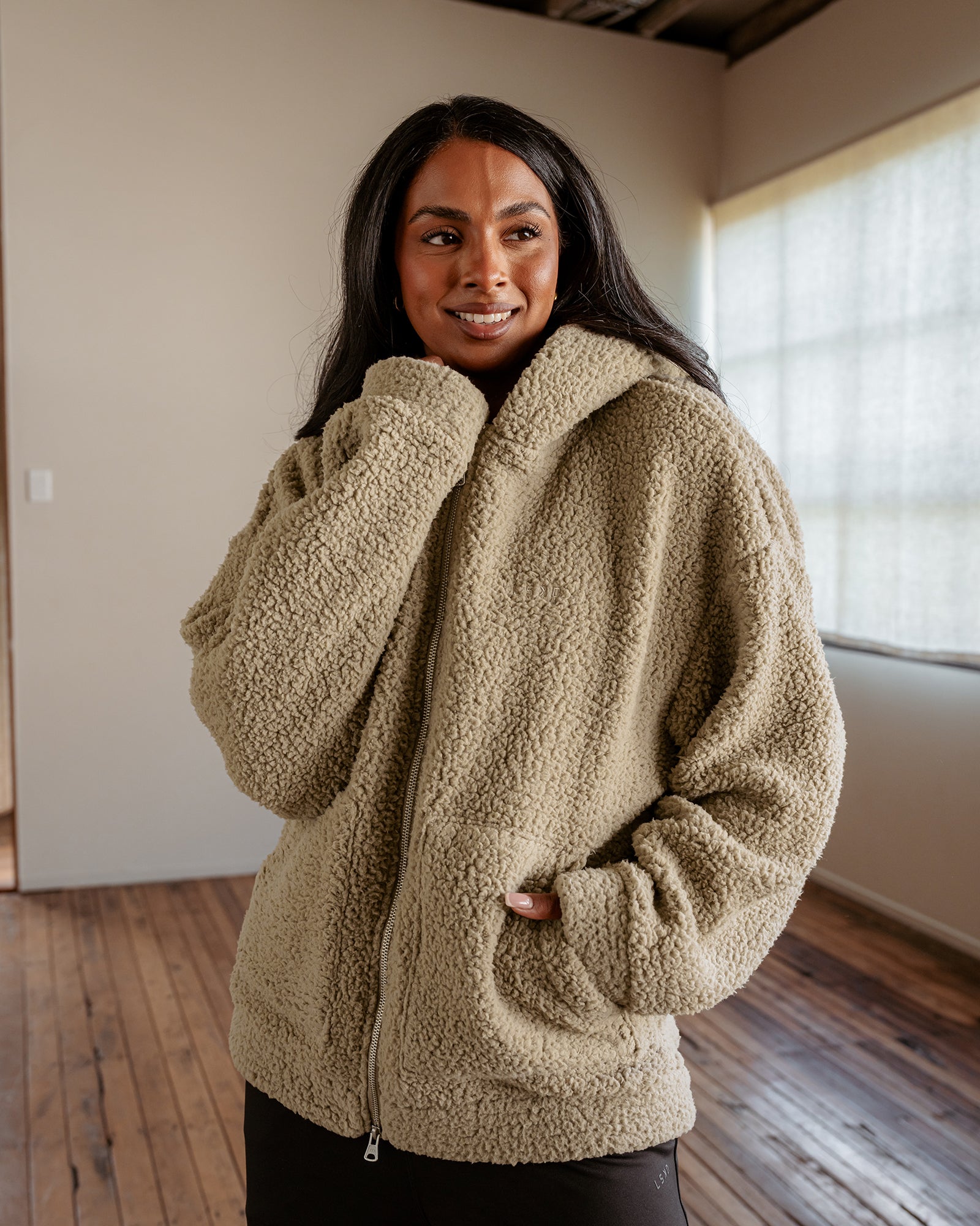 Woman wearing Sherpa Oversized Jacket - Greige | Size:S