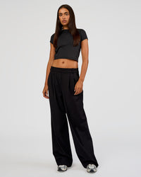 Woman wearing All Day Short Sleeve Tee - Black | Model:Ruby | Size:S