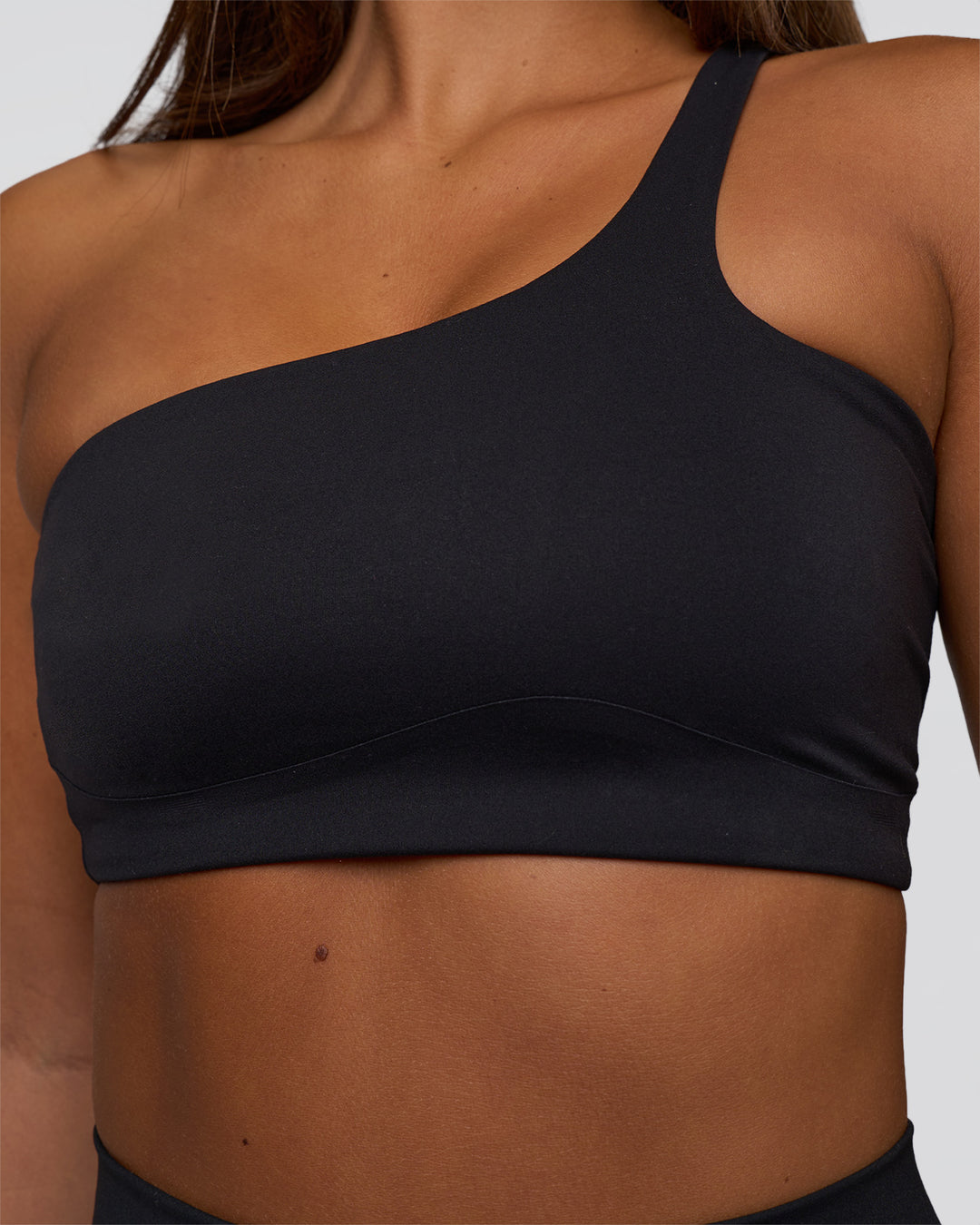 Woman wearing Angle Sports Bra - Black | Model:Bianca | Size:S
