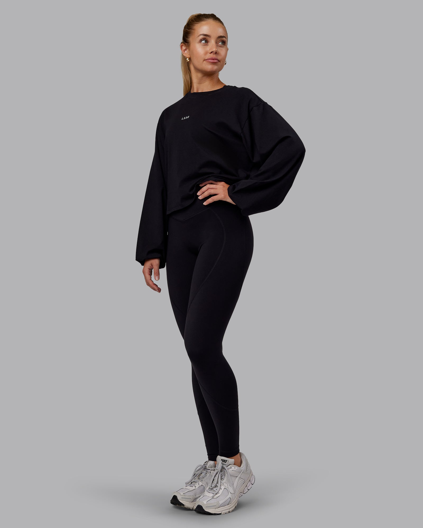 ESMOK ♡balloon tops black H&M Balloon-sleeved Top in Black — UFO No More