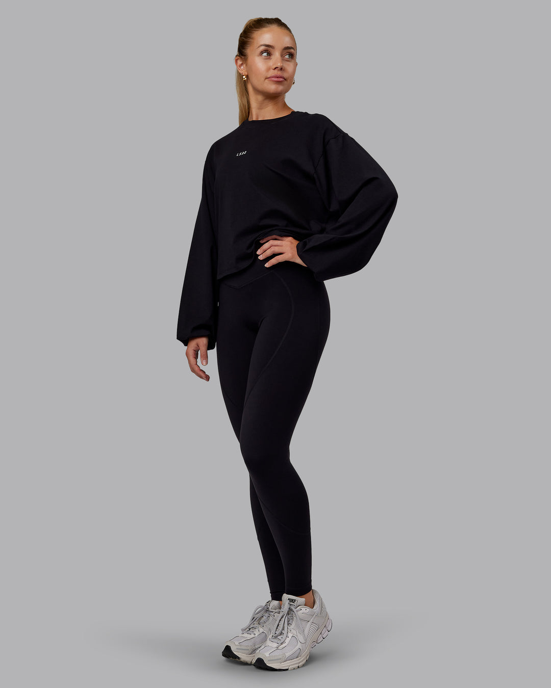 Woman wearing Go-To Balloon Sleeve FLXCotton Tee - Black | Model:Hannah | Size:S