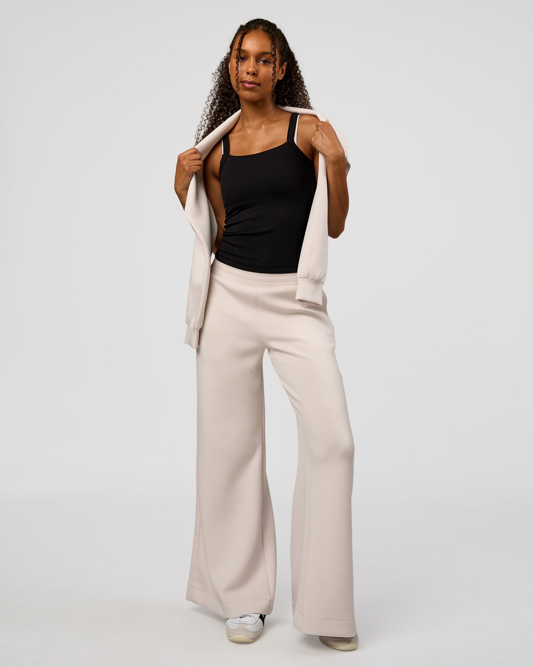 Woman wearing CF Elevate SoftTouch Pintuck Wide Leg Pant - Hot Chocolate | Model:Jordan | Size:S