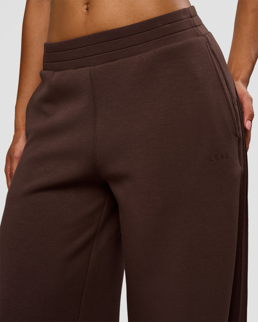 Woman wearing CF Elevate SoftTouch Pintuck Wide Leg Pant - Hot Chocolate | Model:Jordan | Size:S