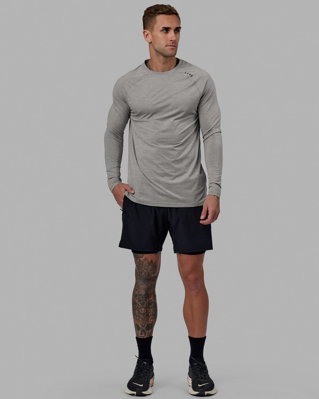 Man wearing Challenger 6&quot; Lined Performance Short - Black