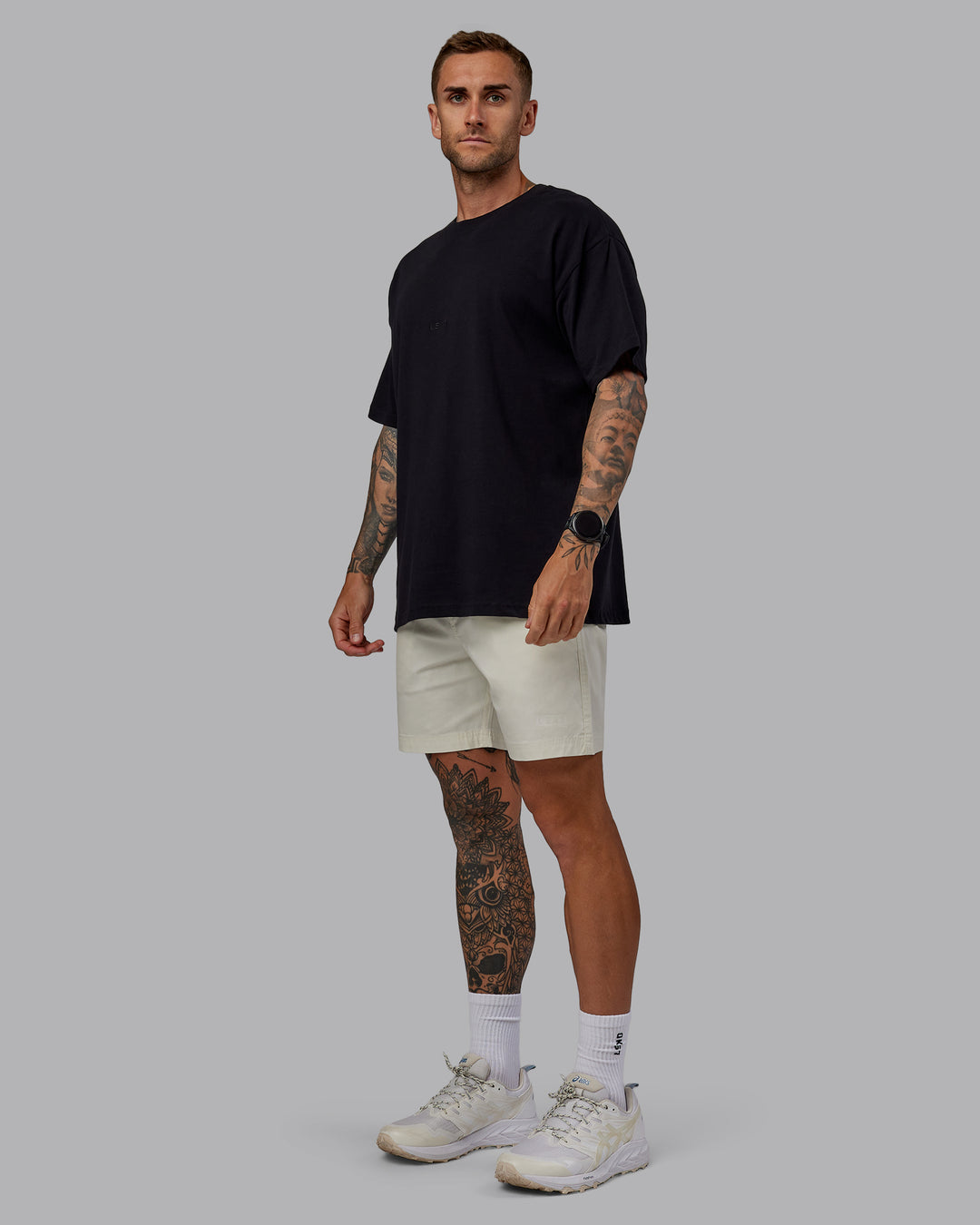 Man wearing Daily 7&quot; Short - Bone | Model:Tommy | Size:S