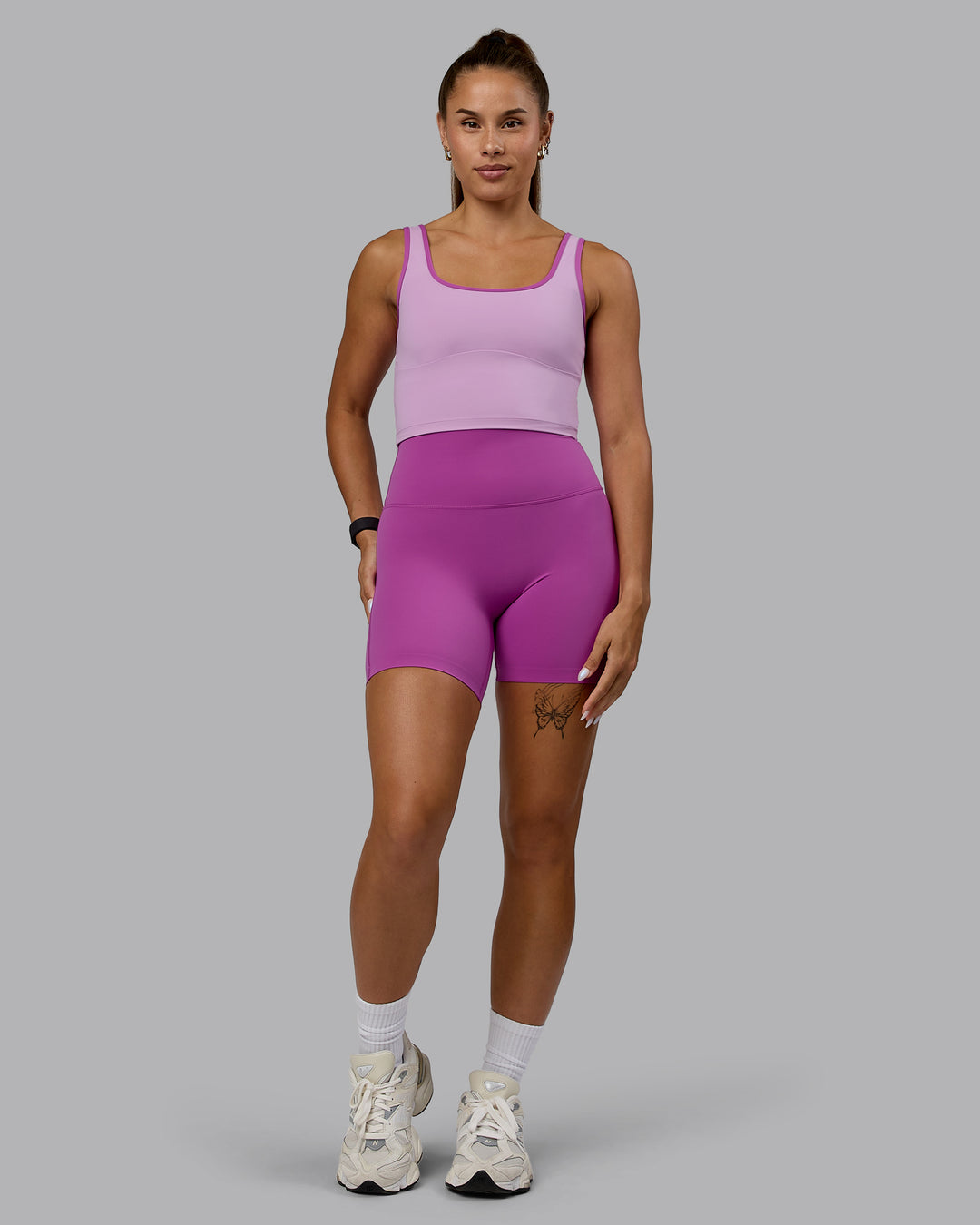 Woman wearing Elixir Ultra High-Rise 6&quot; Short - Orchid