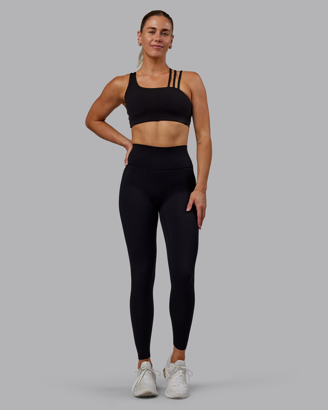 Woman wearing Fusion Ultra High-Rise Full Length Legging - Black | Model:Hannah | Size:S