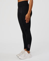 Woman wearing Fusion Graphic Ultra High-Rise Full Length Legging Pockets - Black-Radiate | Model:Rosie | Size:S | Thumbnail Index: 3