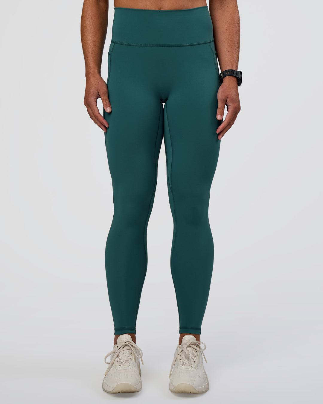 Woman wearing Fusion Ultra High-Rise Full Length Legging Pockets - Transformative Teal | Model:Sav | Size:S