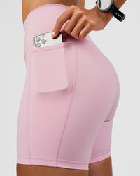 Fusion V-Contour Ultra High-Rise 6" Short Pockets - Marshmallow
