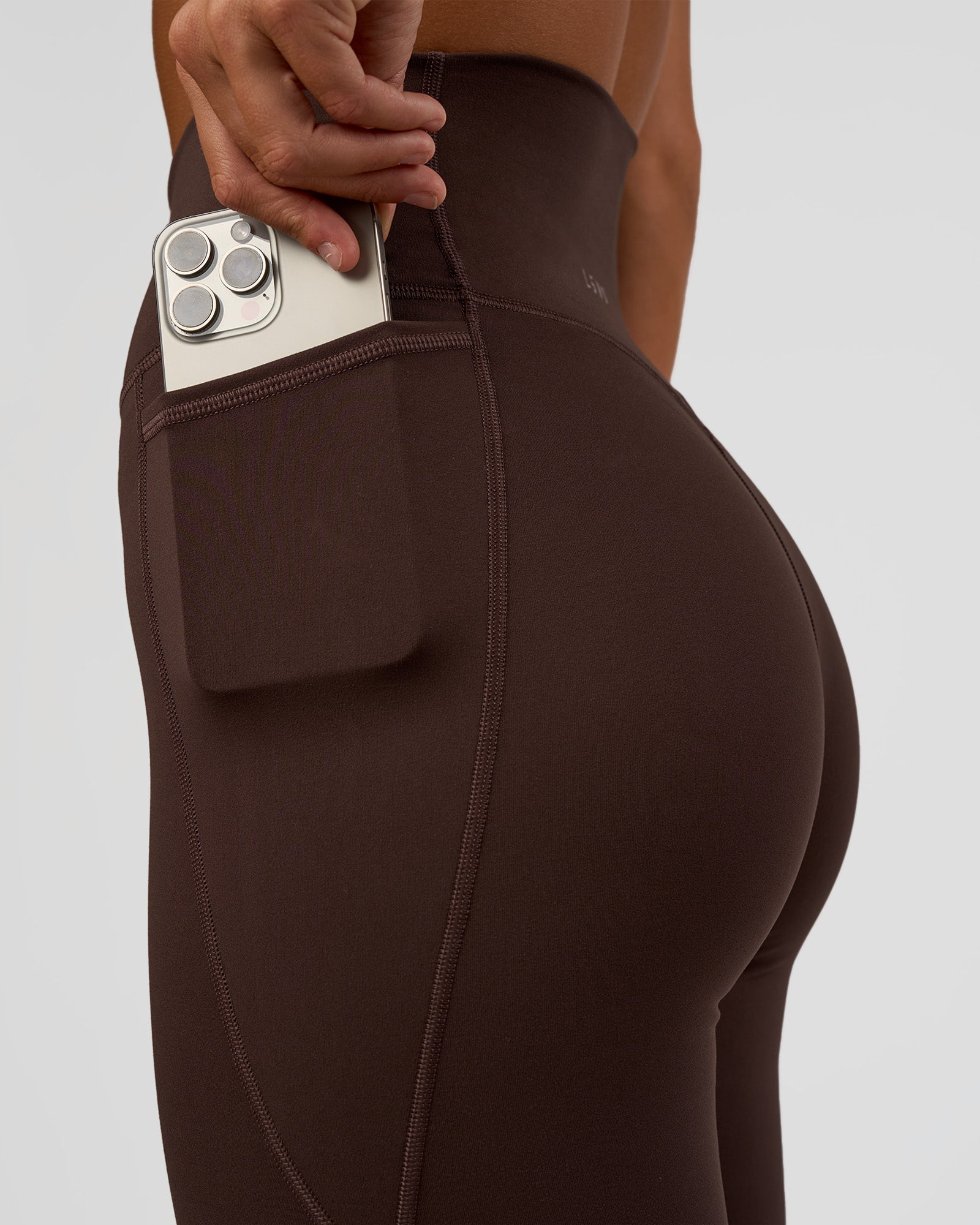 Fusion V-Contour Ultra High-Rise Full Length Legging Pockets - Hot
