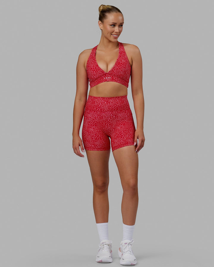 Woman wearing Fusion X-Short Tights - Pink Vitality