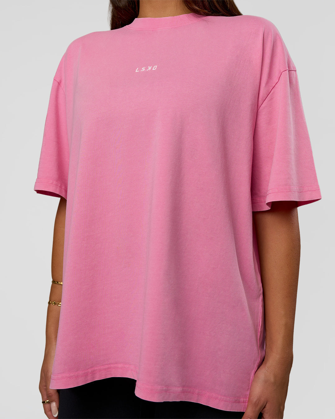 Woman wearing Go-To FLXCotton Oversized Tee - Sugar Plum Washed | Model:Bianca | Size:S