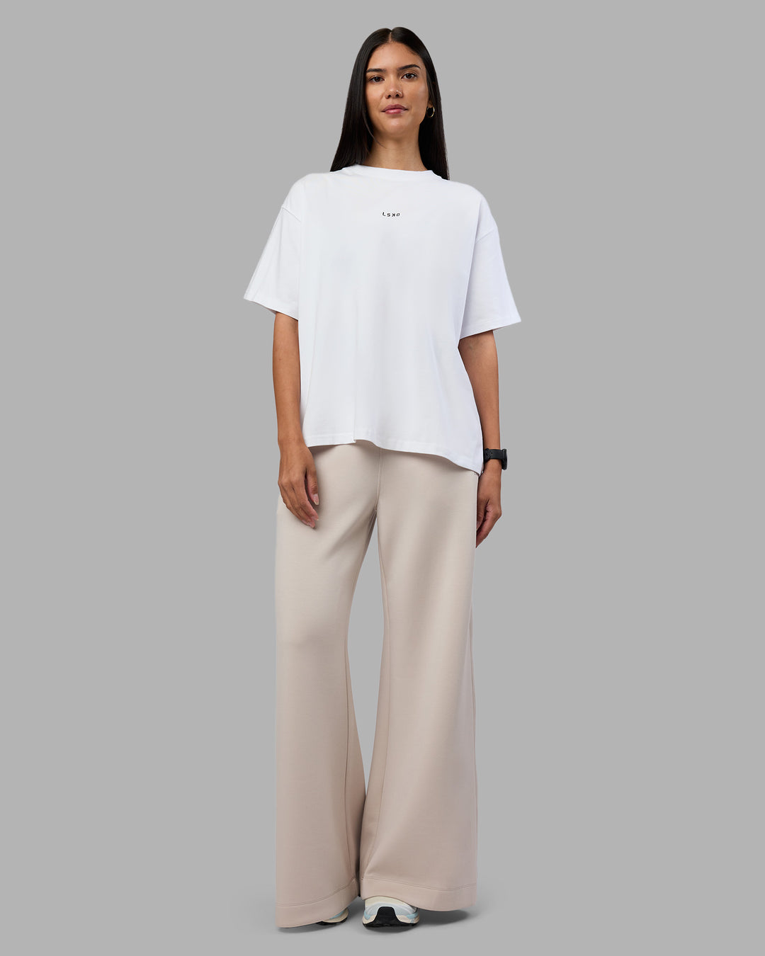 Woman wearing Go-To Heavyweight Oversized Tee - White | Model:Rhiley | Size:S