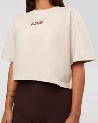Woman wearing Go-To Heavyweight Street Tee - Clay-Cocoa Powder | Model:Bianca | Size:S