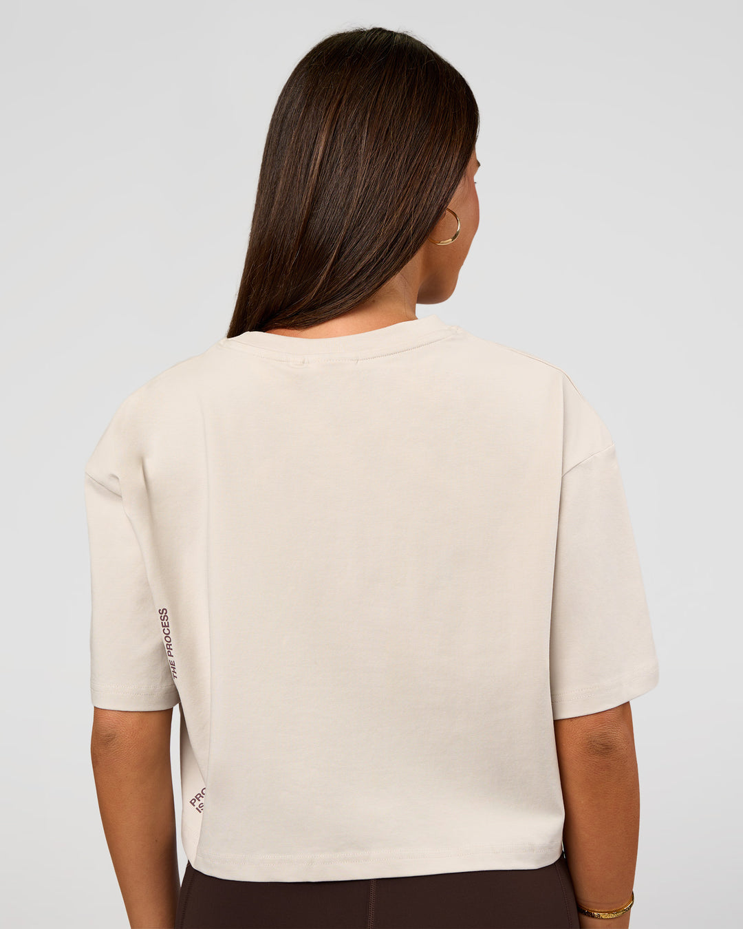 Woman wearing Go-To Heavyweight Street Tee - Clay-Cocoa Powder | Model:Bianca | Size:S