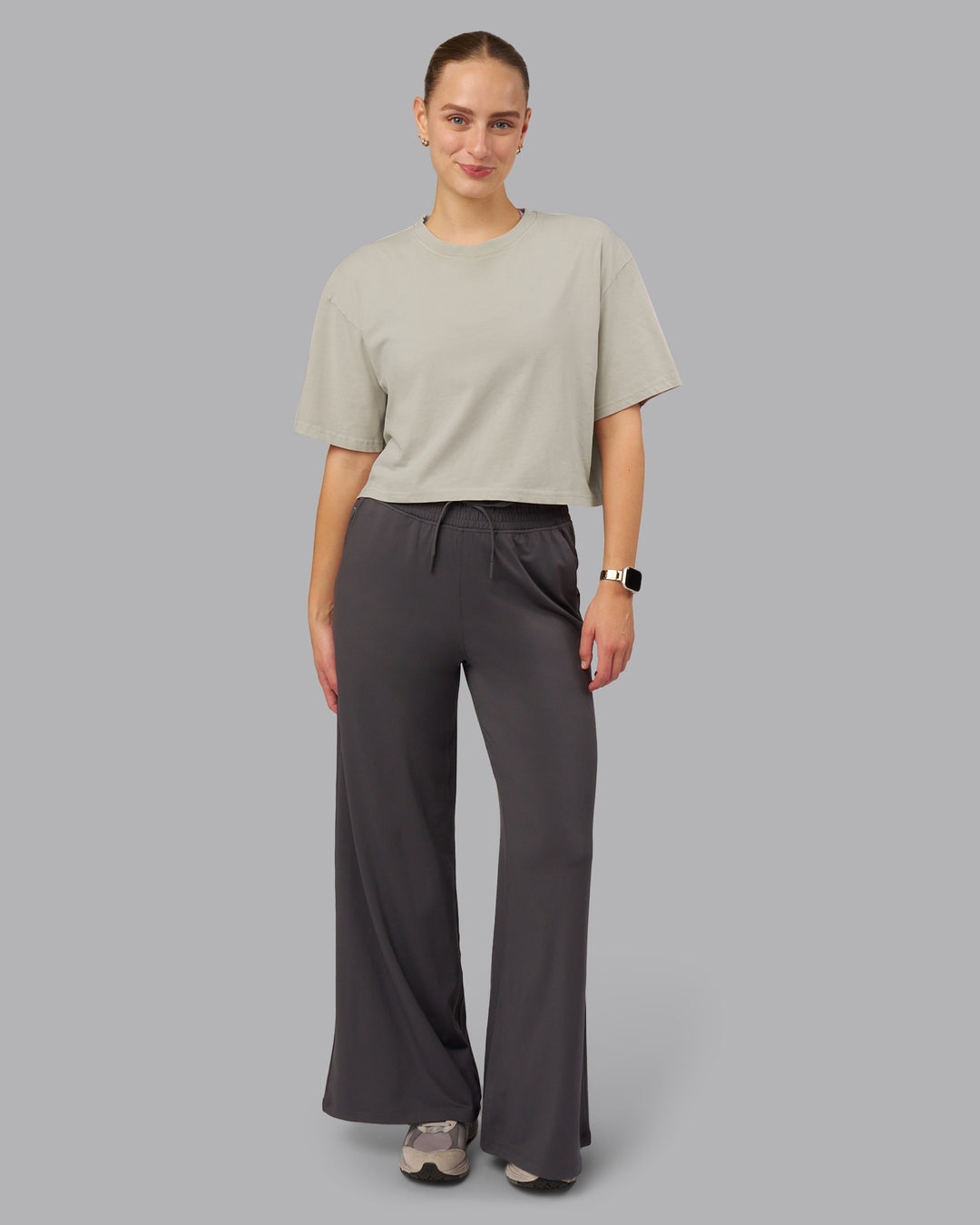 Woman wearing Heart Washed FLX Cotton Cropped Tee- Washed Shale Beige-White | Model:Lillie | Size:S