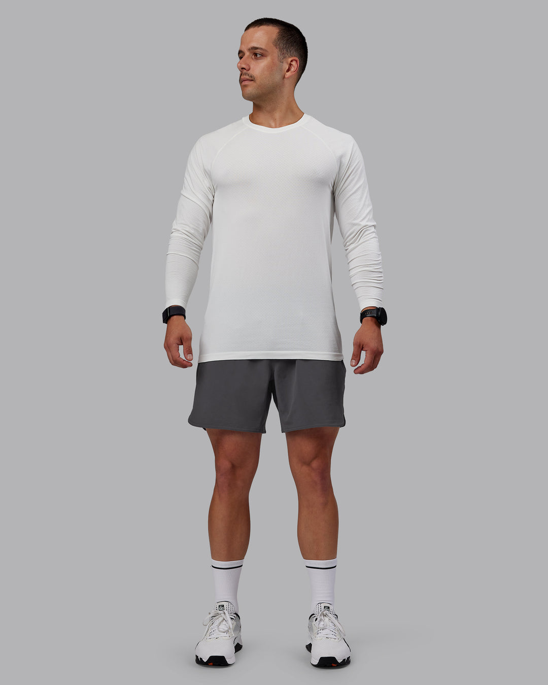 Man wearing Lift 6&quot; Lined Performance Shorts - Dark Storm