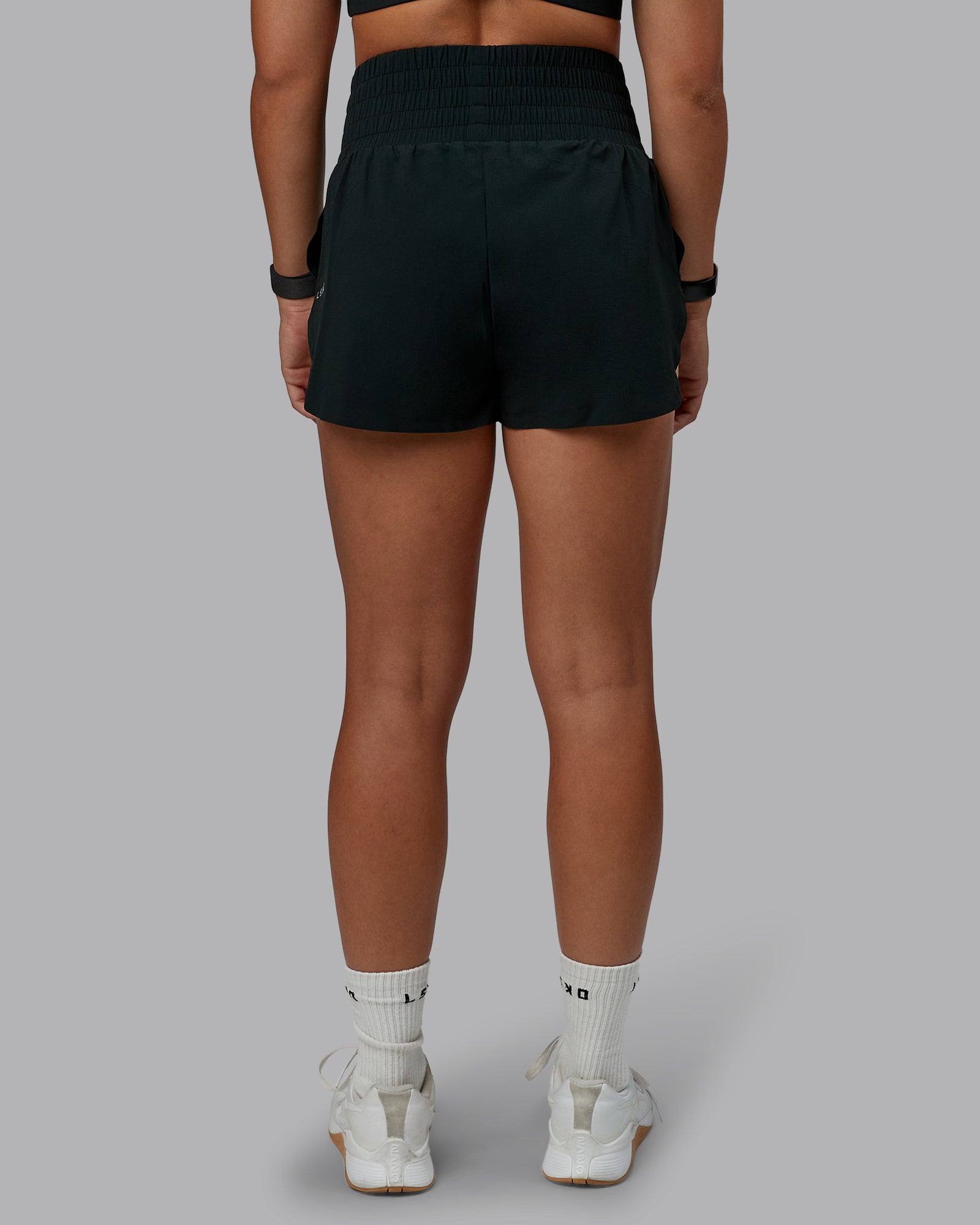 ON Train Shorts ブラック L Women's Train Shorts | Black | On United States