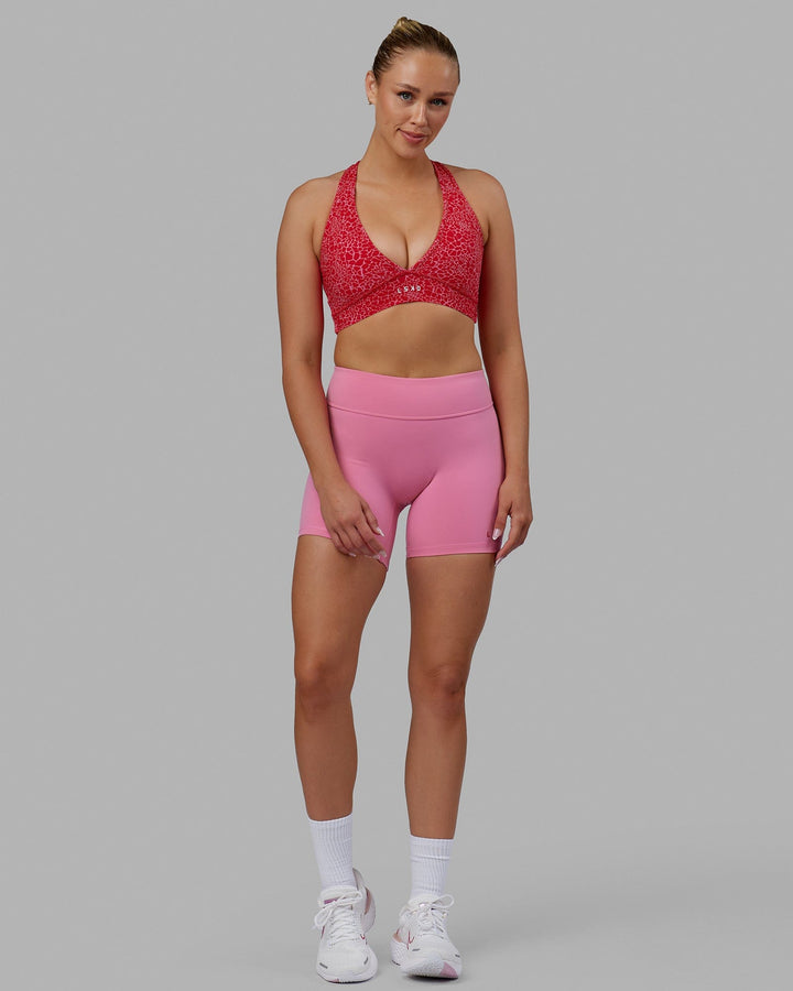 Woman wearing Stamina Sports Bra - Pink Vitality