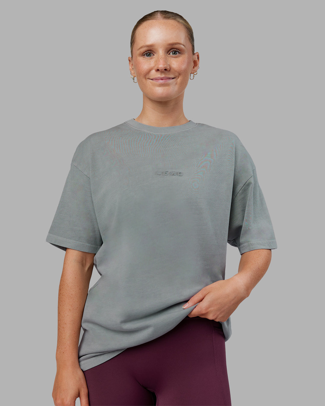 Woman wearing Stream Washed Heavyweight Oversized Tee - Washed Circular Grey | Model:Neve | Size:S