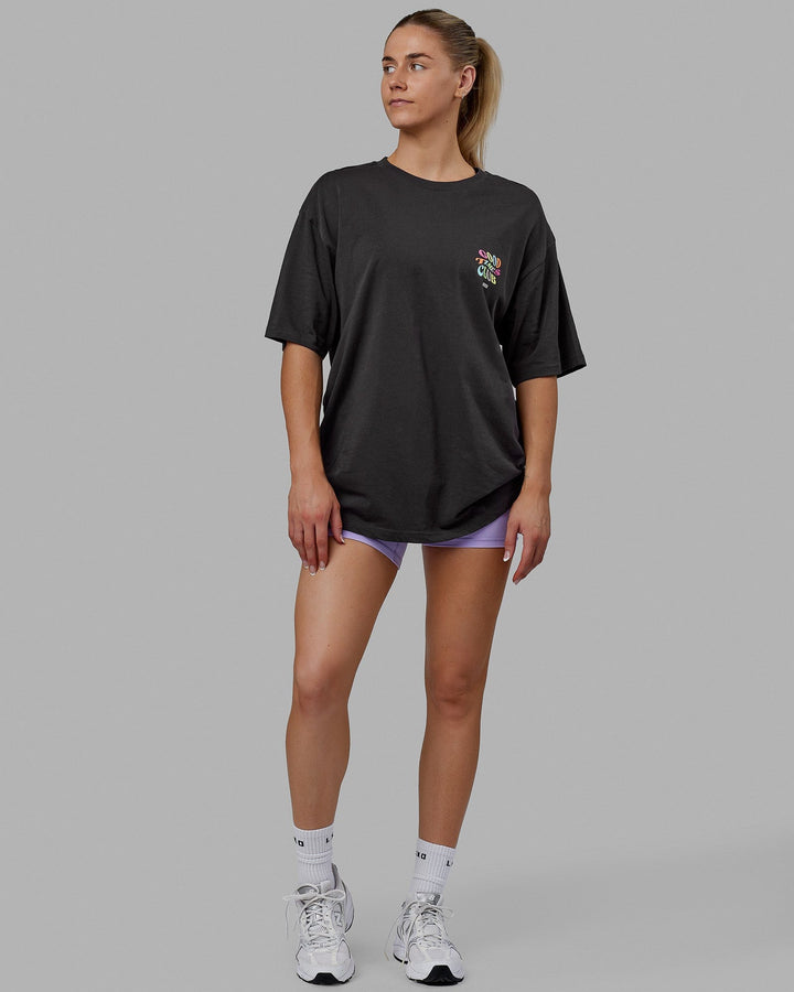 Woman wearing Unisex Good Times Heavyweight Tee Oversize - Phantom-Multi