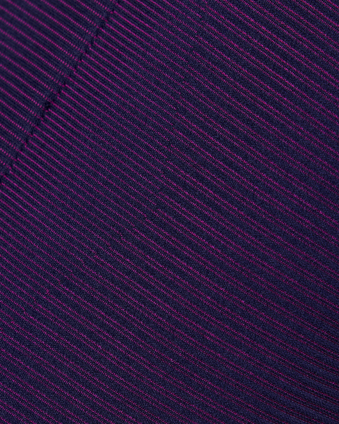 Woman wearing Seamless Fabric Future Navy-Ultra Fuchsia