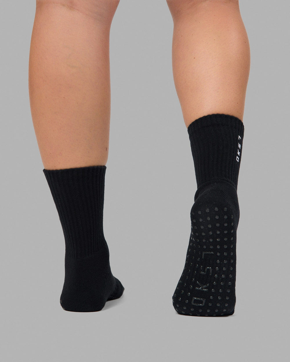 Signal Crew Grip Socks - Black-Black