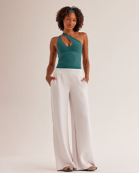 Woman wearing Bend & FLX Plunge Tank - Transformative Teal | Model:Tomi | Size:XS