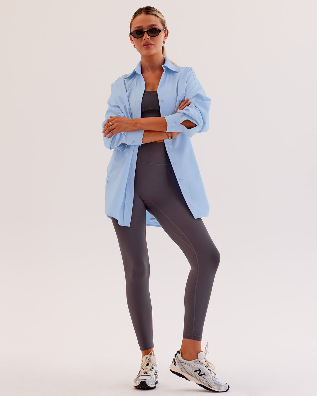 Woman wearing Go-To Oversized Shirt - Poplin Blue | Model:Dana | Size:XS