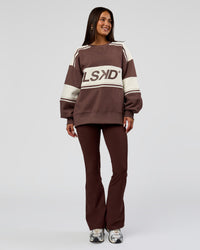 Woman wearing A-Team Sweater Oversize in Cocoa Powder-Off White | Model:Bianca | Size:XS