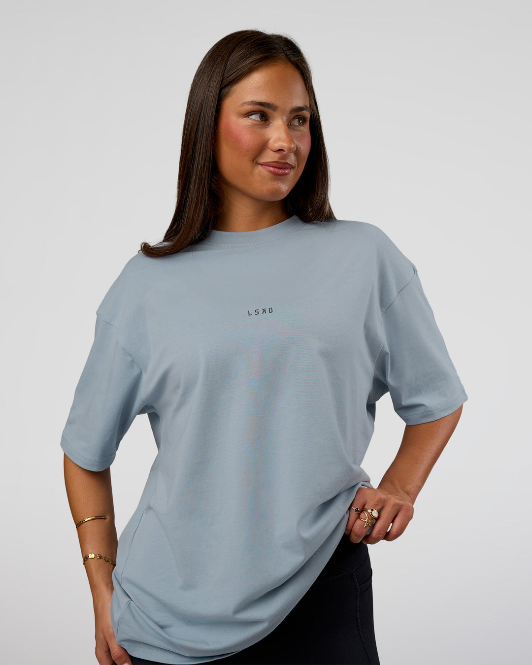 Woman wearing Abstract Haze FLXCotton Tee - Dusty Blue-Black | Model:Bianca | Size:XS