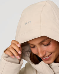 Woman wearing Auxiliary 2.0 Jacket - Shale Beige | Model:Brylee | Size:XS