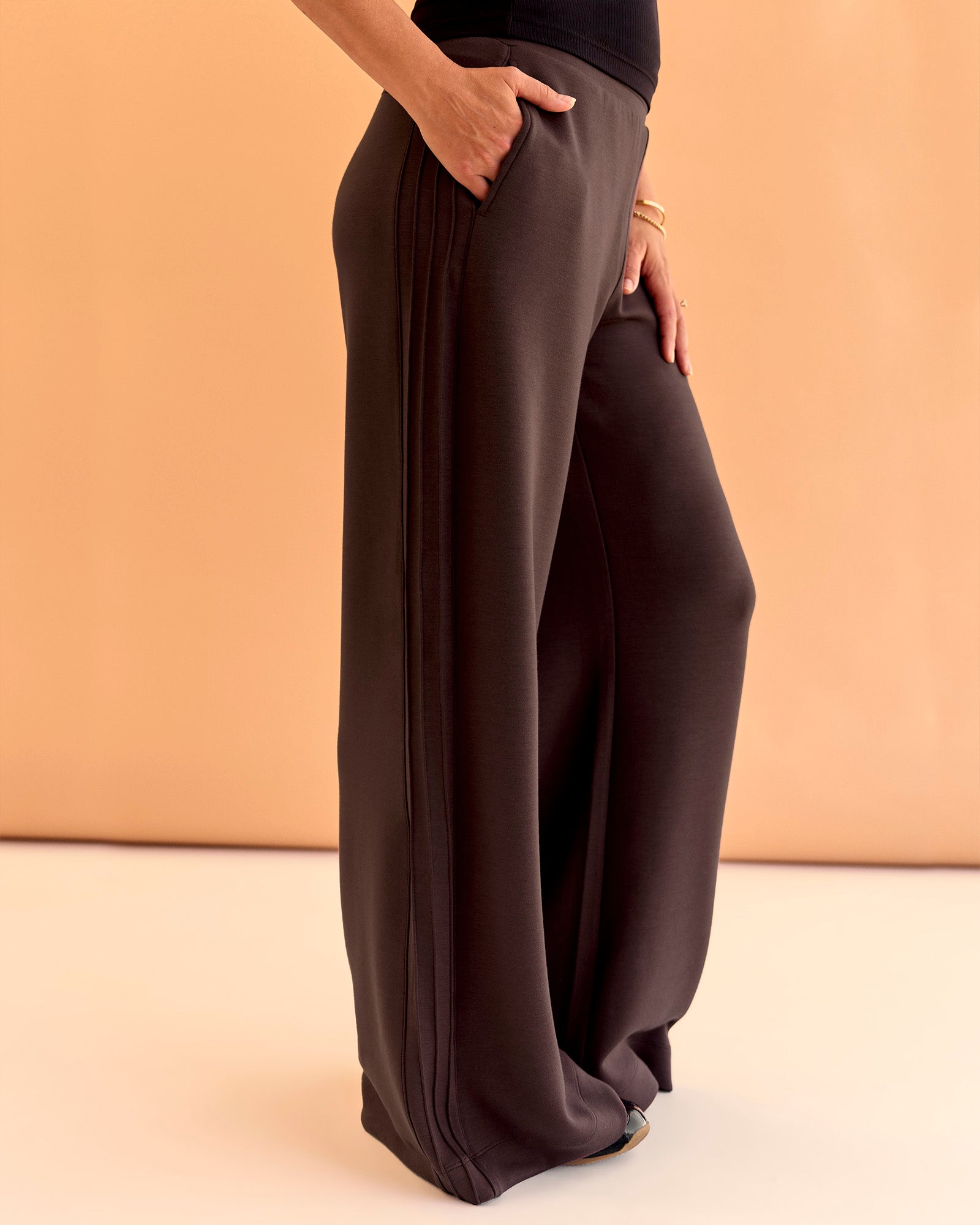 Woman wearing CF Elevate SoftTouch Pintuck Wide Leg Pant - Hot Chocolate | Model:Chloe | Size:XS 