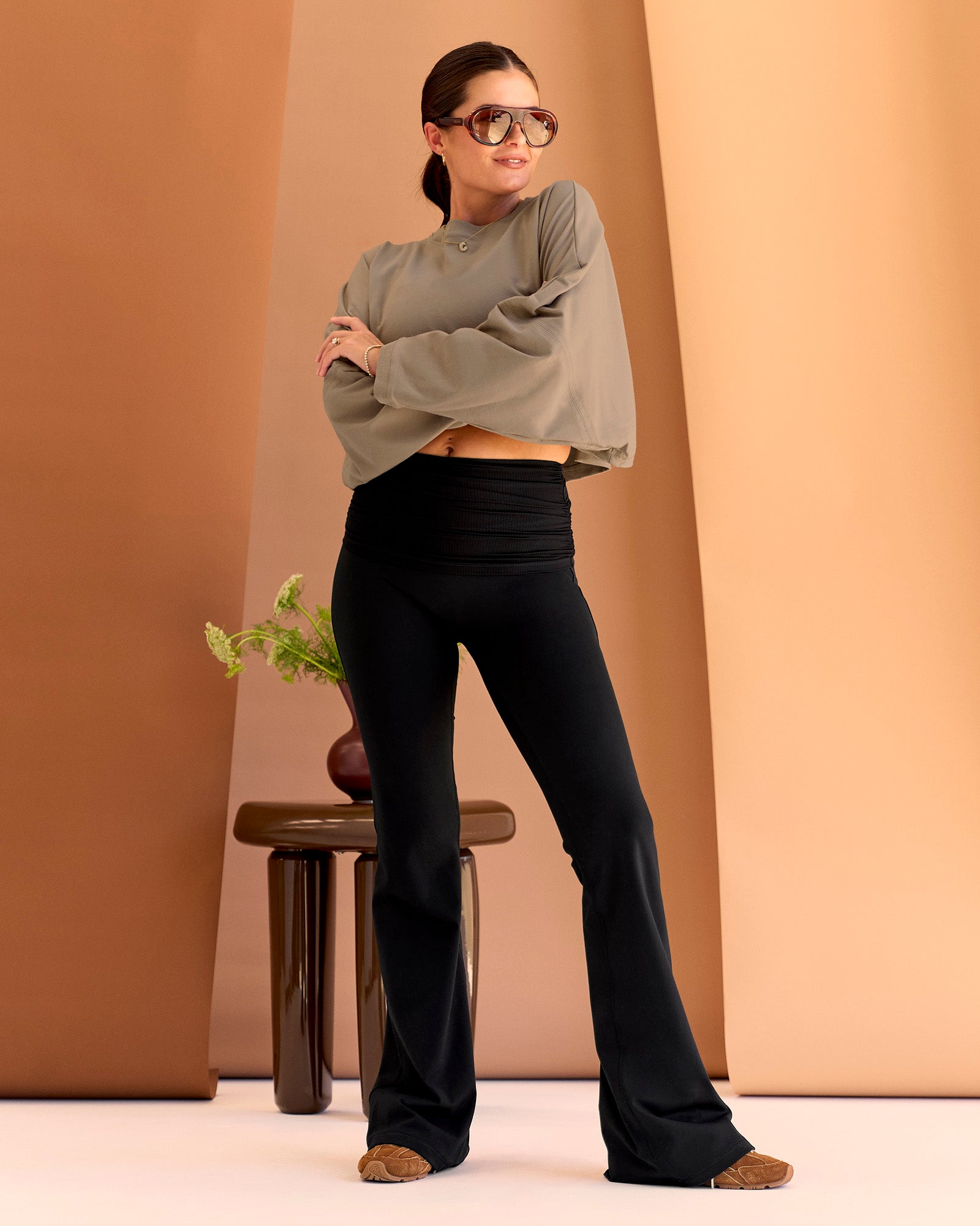 Woman wearing CF Street Surge Long Sleeve Tee - Taupe Ash | Model:Chloe | Size:XS