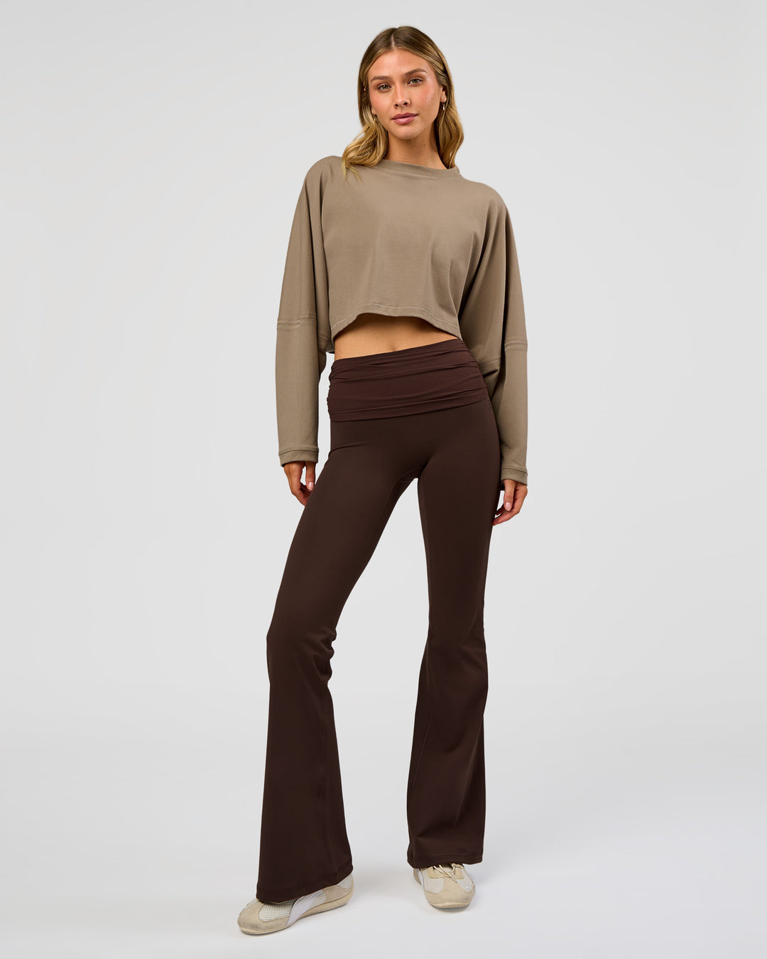 Woman wearing CF Street Surge Long Sleeve Tee - Taupe Ash | Model:Leilani | Size:XS - view 8