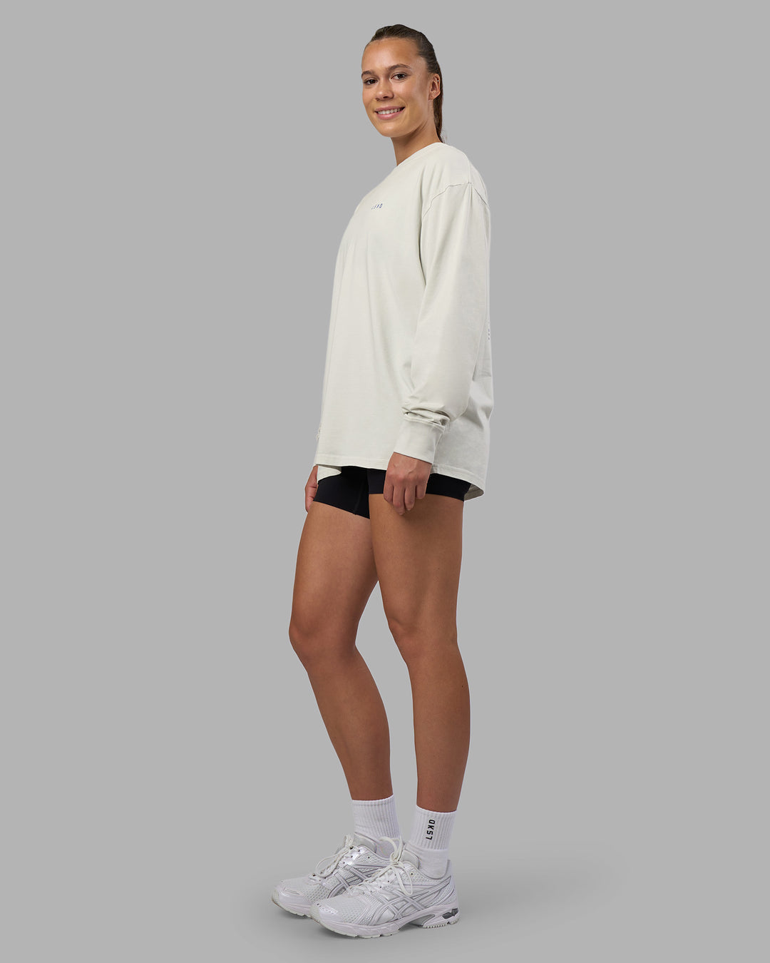 Woman wearing Cali FLXCotton Oversized Long Sleeve Tee - Digital Mist Washed | Model:Charlize | Size:XS