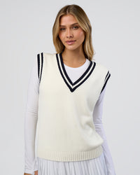 Woman wearing Clubhouse Vest - Off White-Future Navy | Model:Leilani | Size:XS