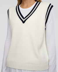 Woman wearing Clubhouse Vest - Off White-Future Navy | Model:Leilani | Size:XS